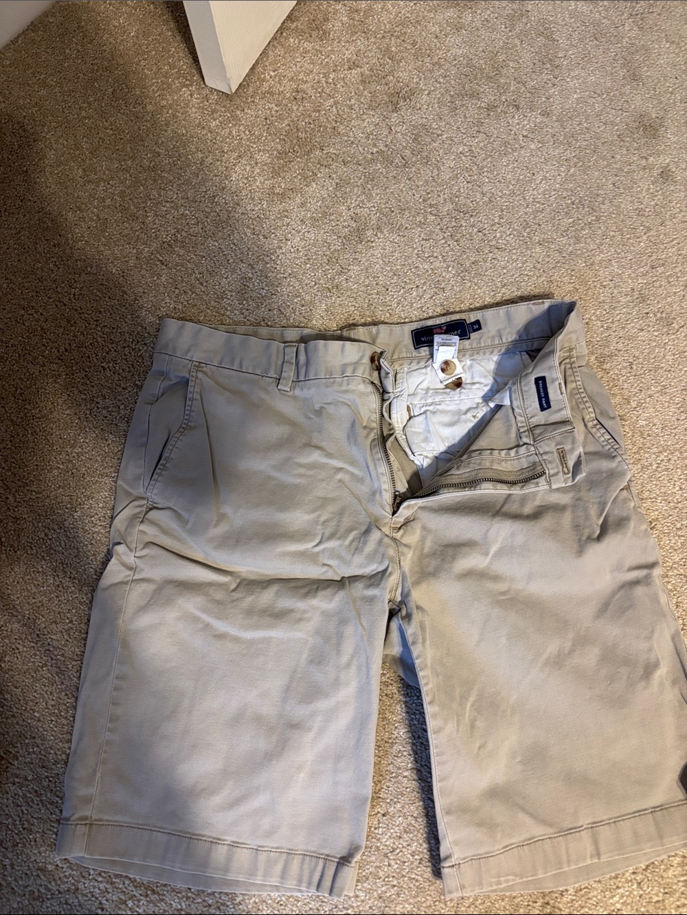 Vineyard Vines Men's Khaki Tan Chino Shorts